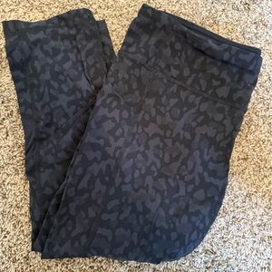 Barely worn Lululemon Leggings, size 12